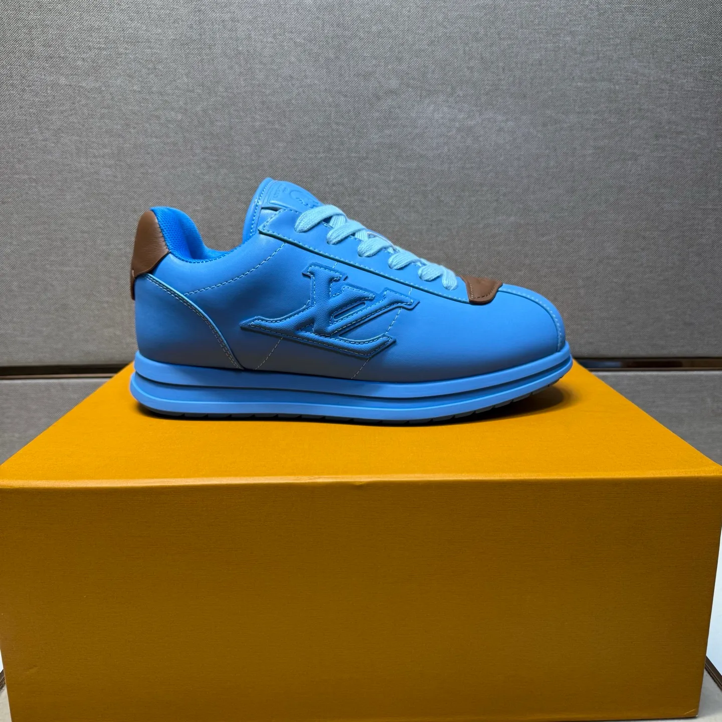 Men's men's shoes 💰pp560 [LV～] Men's casual shoes 2025z cabinet sales simultaneously 🔶Size: 38-44 #️⃣ 🔷5 colors🔜The upper is made of multi-material splicing➕Mesh lining, comfortable and breathable, sole: original comfortable and wear-resistant outsole, ⚠️real thing📱photographed🎬real thing is better📢📢📢